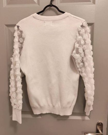 Lovely flower sweater