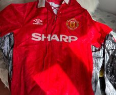Retro Man Utd jersey