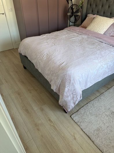 king size bed with mattress