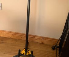 guitar stand