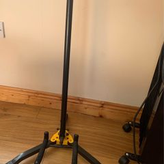 guitar stand