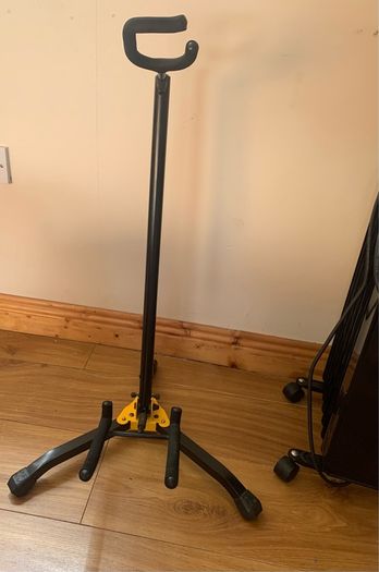 guitar stand