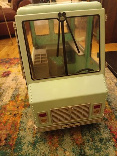 Generation Doll ice cream truck