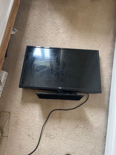 32 inch Logik tv