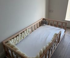 Toddler floor bed
