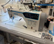 Jack industrial sewing machine