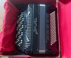 5 Row Button Accordian