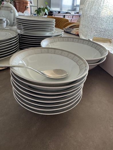 Dinner Set for 6