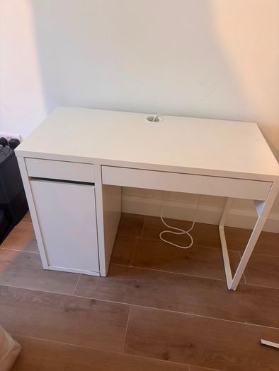 Free Ikea Desk