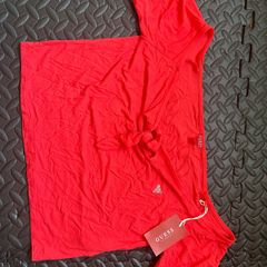 Guess top