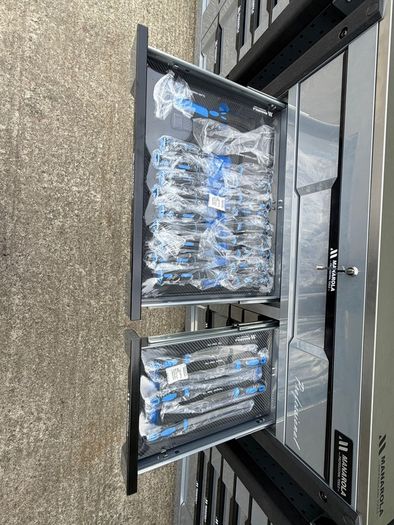 Manarola 12-drawer Tool Box - Fully Loaded With Tools!