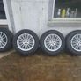 Genuine Jaguar 18" Alloy Wheels & Michelin Latitude Tour HP Tyres (235/65/R18) Image 2