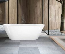 Freestanding bath