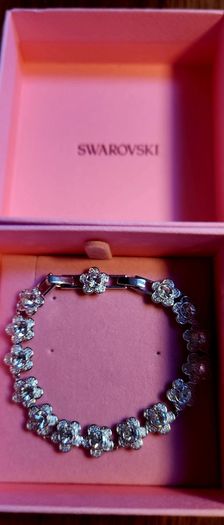 Swarovski tennis bracelet