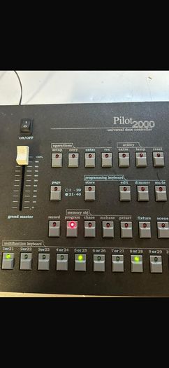 Pilot 2000 DMX Light controller
