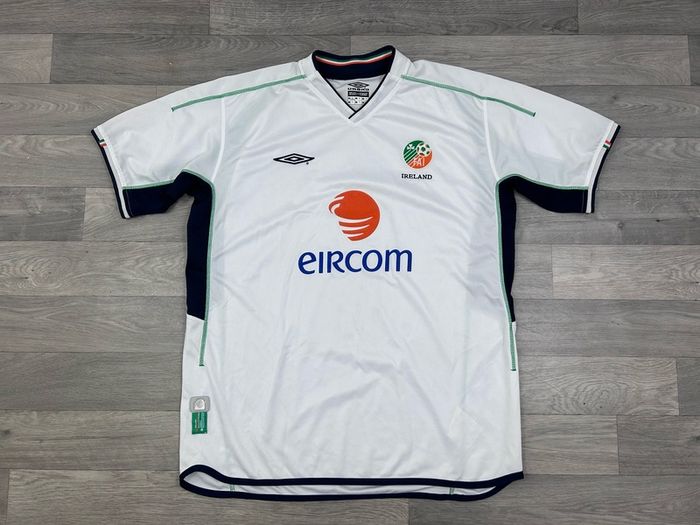 Genuine Vintage 2002 Ireland Away Jersey Shirt Mens XL