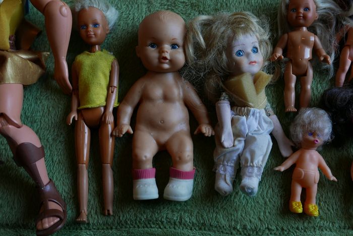 Vintage Barbie Collection, over 40 pieces (1966,1993,1994,1995,1999)