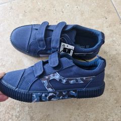 Boys trainers