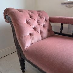 Chaise lounge