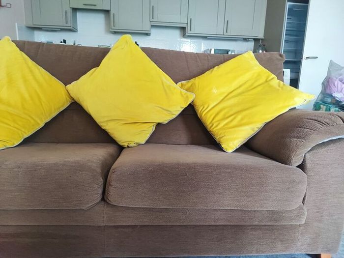 3+2 seater sofas for sale