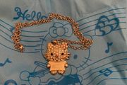 Kitty bag and necklace,
