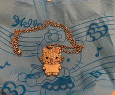 Kitty bag and necklace,
