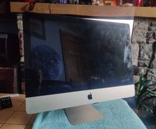 Faulty iMac a1311 not working for parts. I don't know what is the fault just not powering on. No hard drive or ram but the screen looks good.