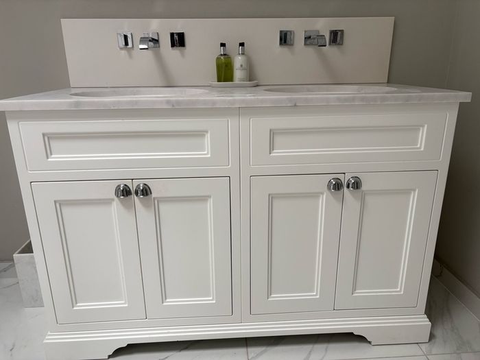 Bathroom cabinet double sink