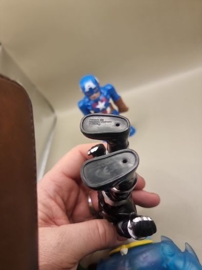 Hasbro Mega Mighties Marvel Captain America  and Black Panther Action Figures. 6 inches