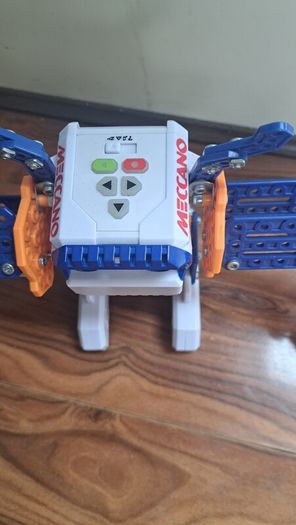 Meccano Micronoid robot toy