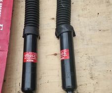 Shock absorber suitable for Peugeot 5008 mk1