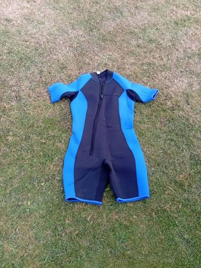 wetsuit