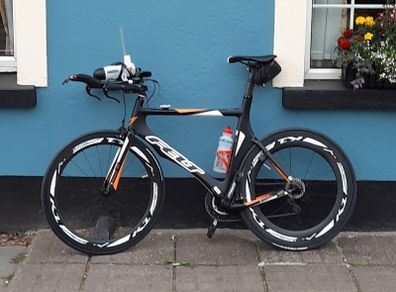 Felt B16 TT Full Carbon Size 60 (XL) with Kinetic-One 58/85 UC Wheelset