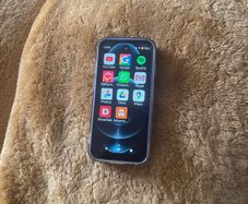 Mini iphone micro tiny small phone