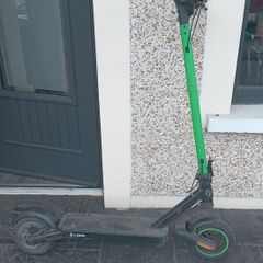 Loco electric scooter