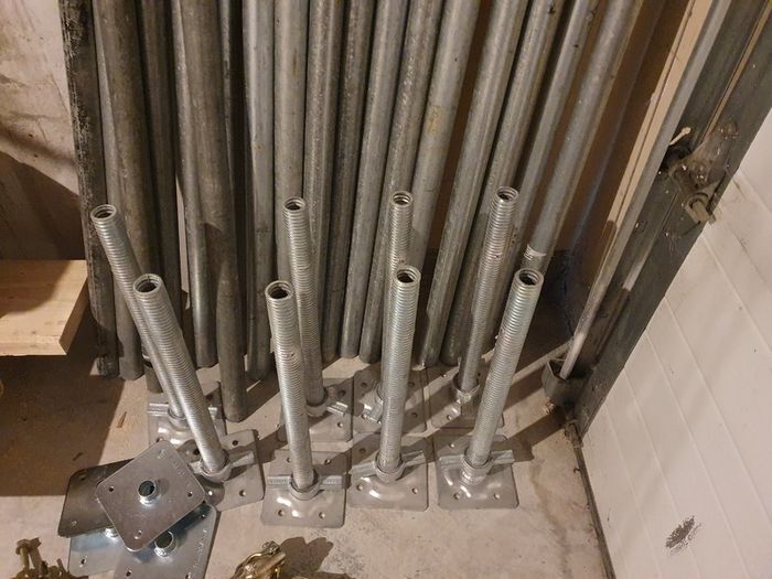 Scaffold tube and fittings ; excellent condition ; various items