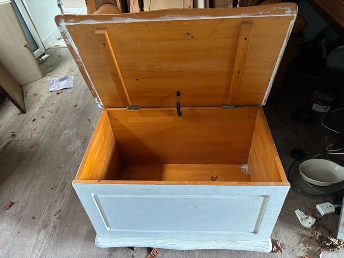 bedside chest