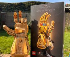 LEGO Infinity Gauntlet