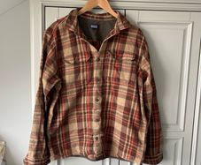 Patagonia Men's Brown Plaid Shirt Large