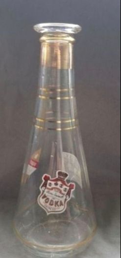 Pub memorabilia. Water carafe .hennessy ,smirnoff vodka, gilbeys gin .