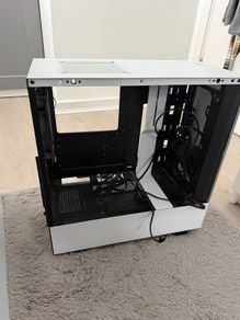 Ddr4 Ram, 5500xt Gpu, B450 Mother Board, White Nzxt Case
