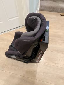 Maxi-Cosi Swivel Car Seat