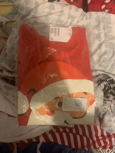 Christmas long sleeve Santa tshirt aged 6-8 BNWT