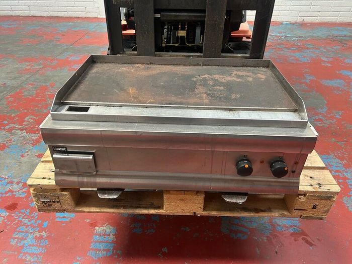 Hot plate