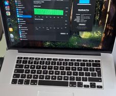 Macbook Pro 15" Microsoft Office, High Spec (Intel i7, 16GB RAM, SSD)
