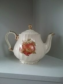 Sadler Teapot