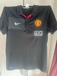 Nike Manchester United Polo neck jersey size S/M Postage included