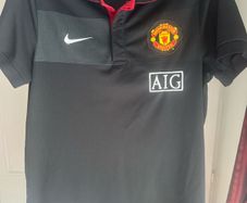 Nike Manchester United Polo neck jersey size S/M Postage included