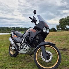 Honda Africa Twin XRV 750