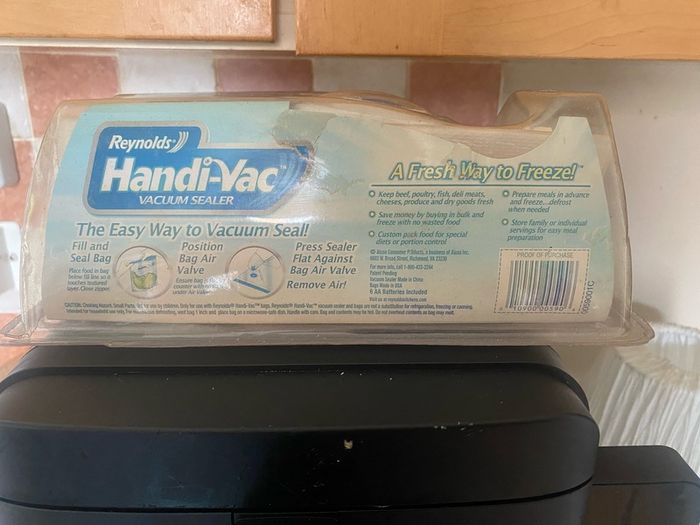 Reynolds Handi-Vac Vacuum Sealer